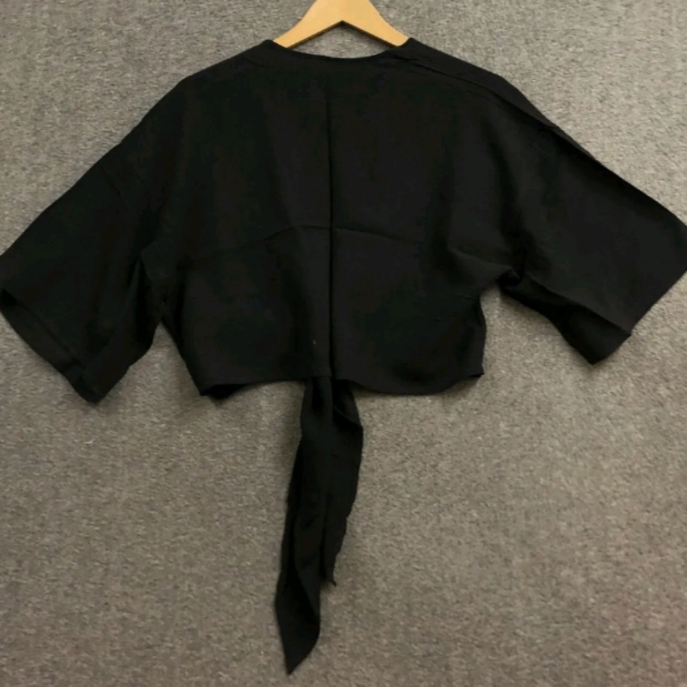 Toluca Maria Tie-Front Linen Top - onyx - Picture 13 of 14